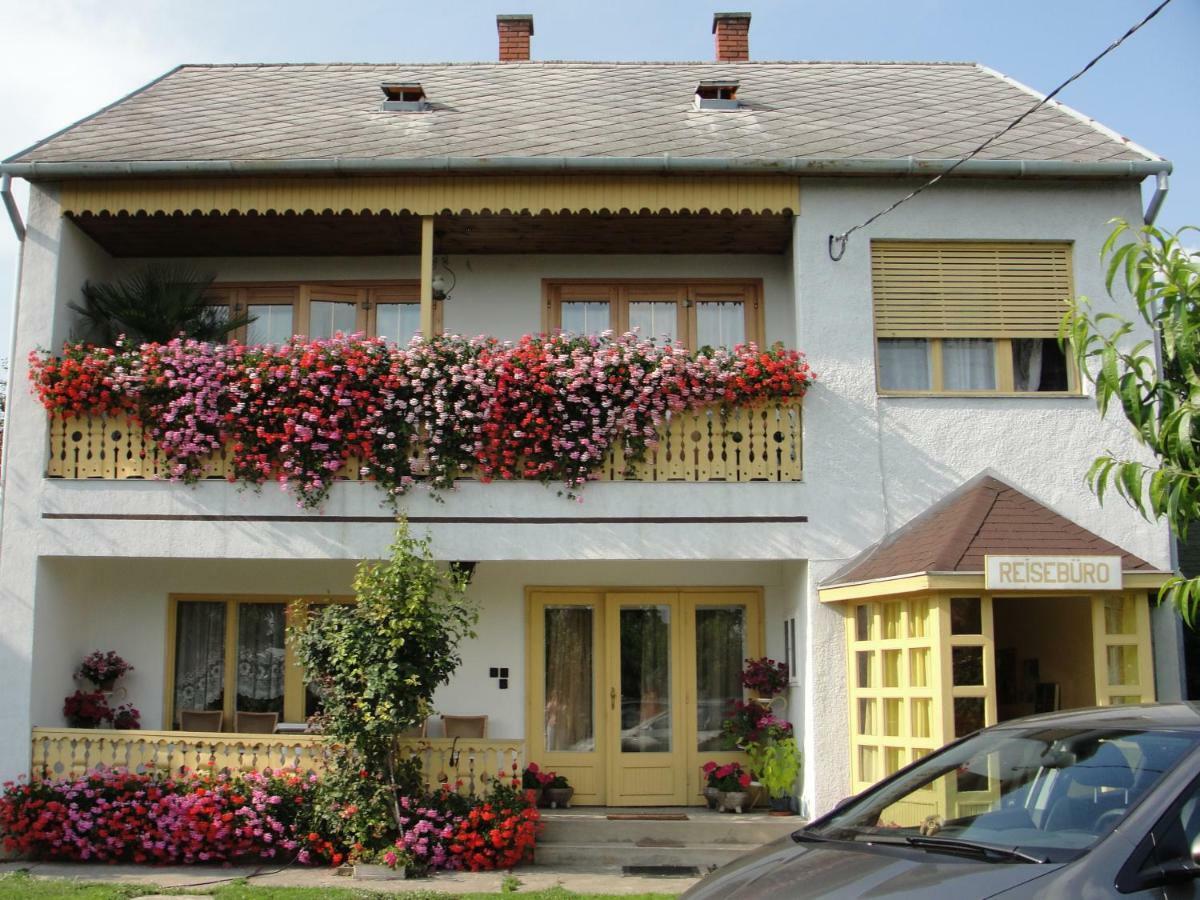 Villa Gerania ház Vonyarcvashegy Exterior foto